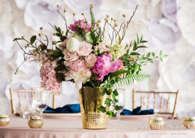 A flower vase decor